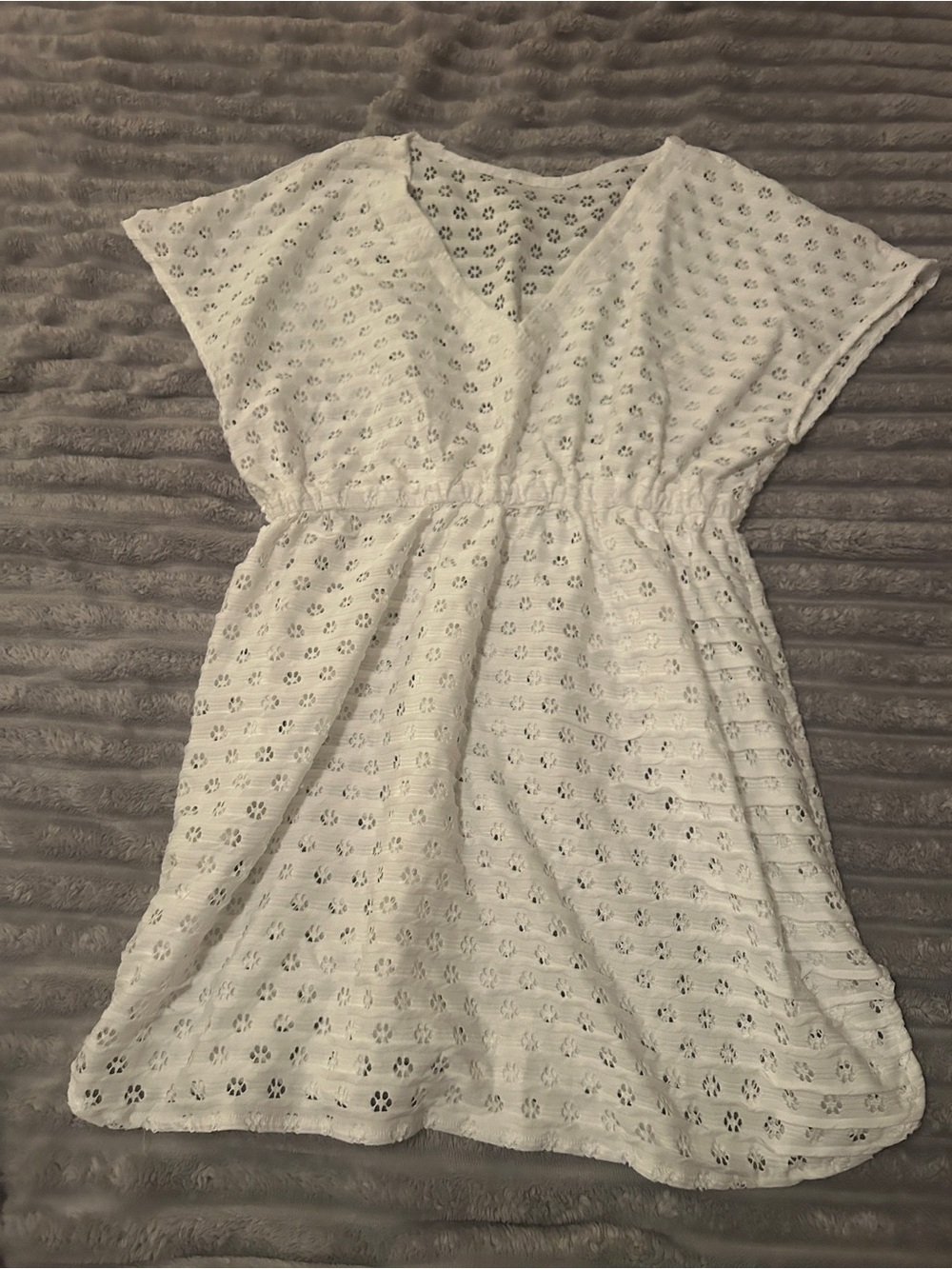 Cupshe White Eyelet V-Neck Elastic Waist Swim Coverup